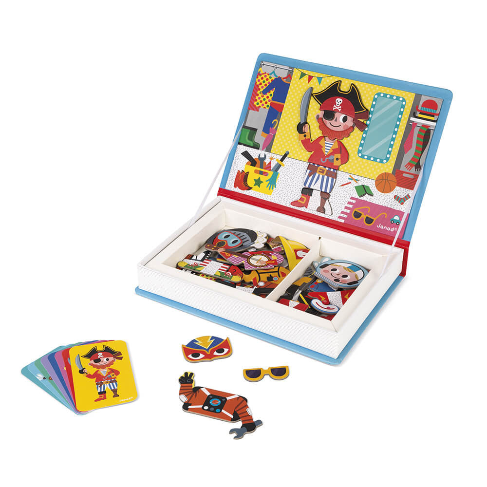 Boy's Costumes Magneti' Book